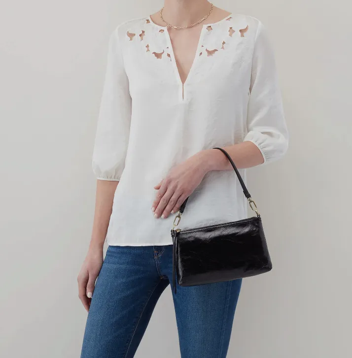 Hobo Darcy Crossbody can be rewritten as Trendy Darcy Crossbody Bag for better search engine optimization.