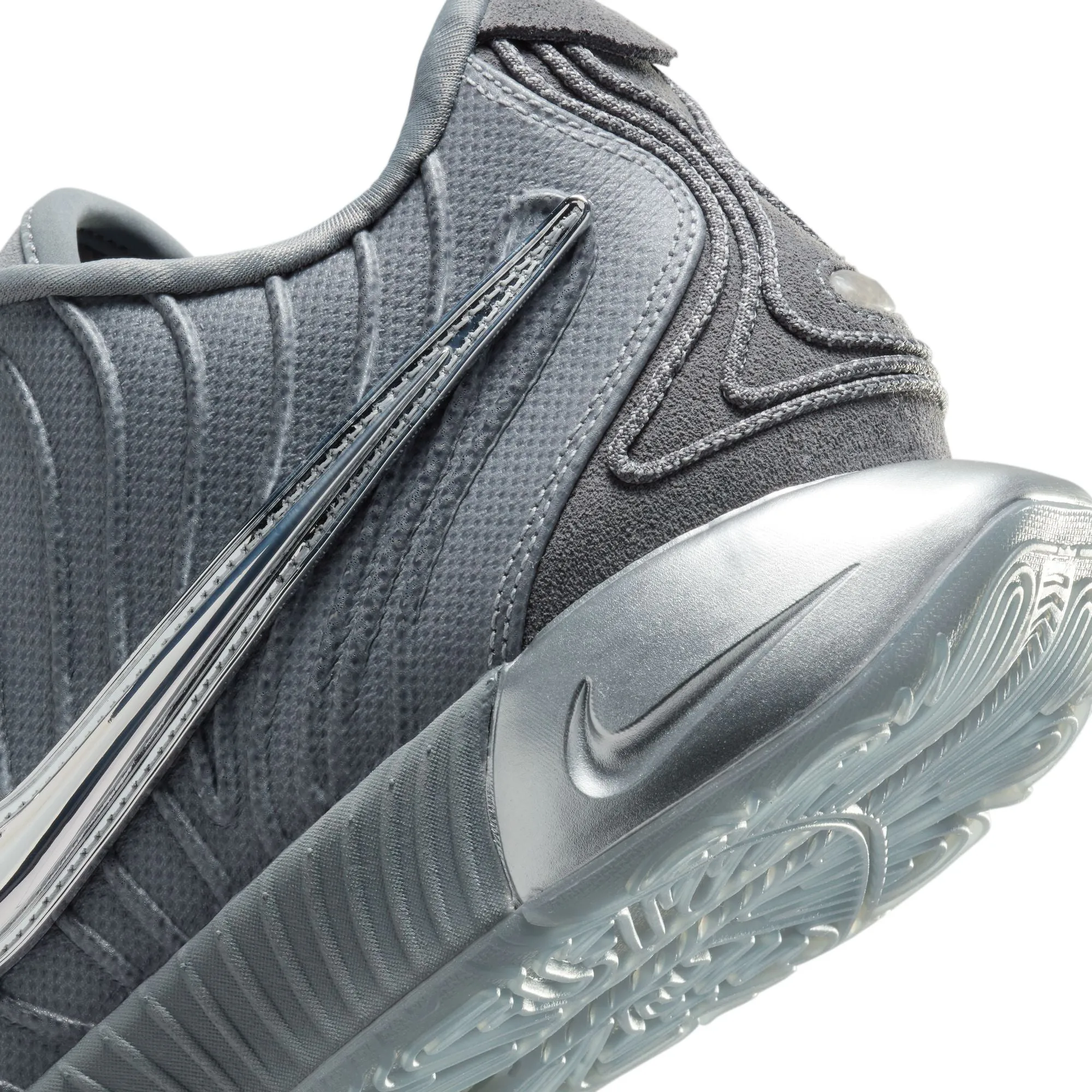 Nike Lebron XXI Basketball Shoes for Men