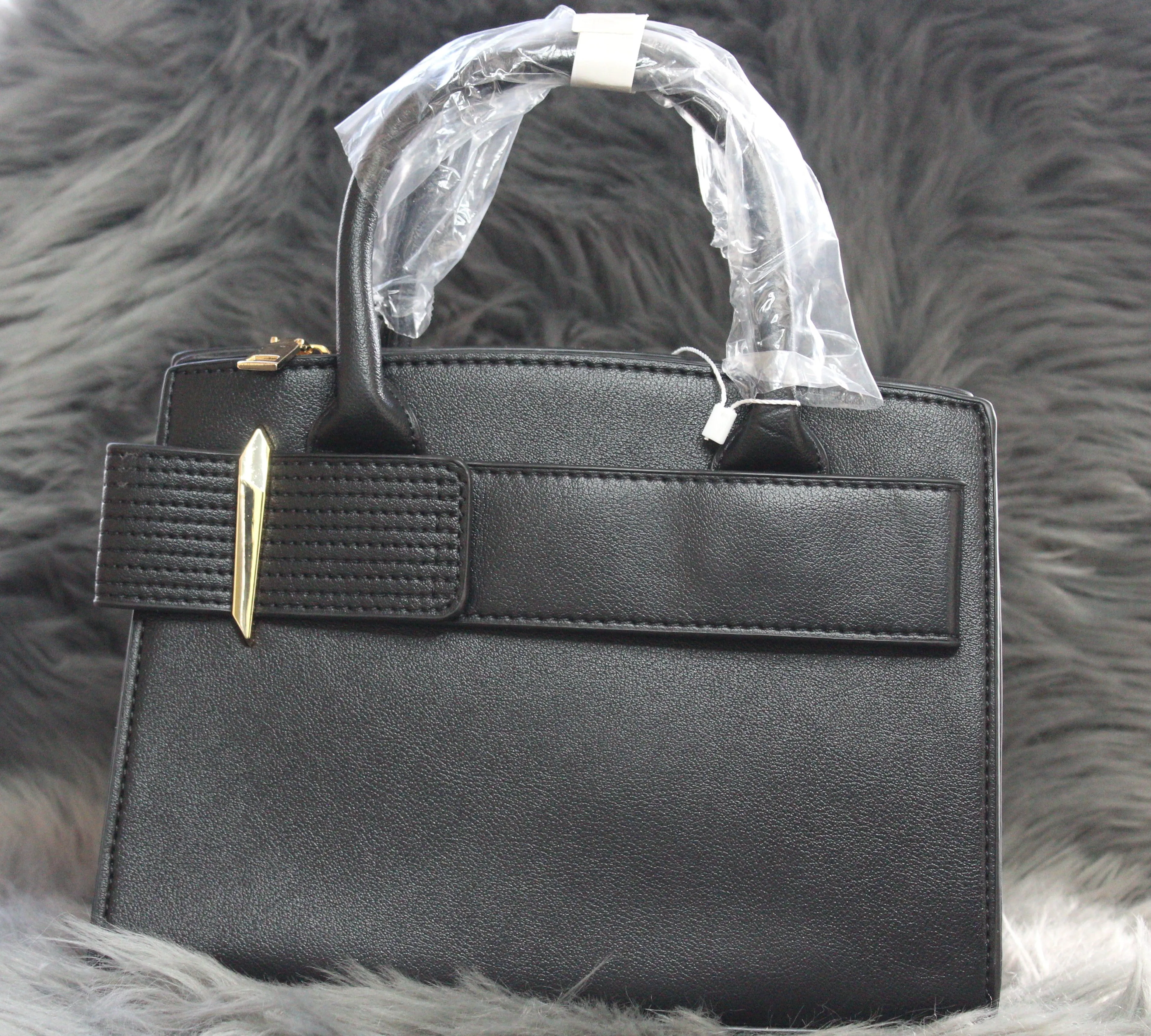 Small belt buckle pouch.